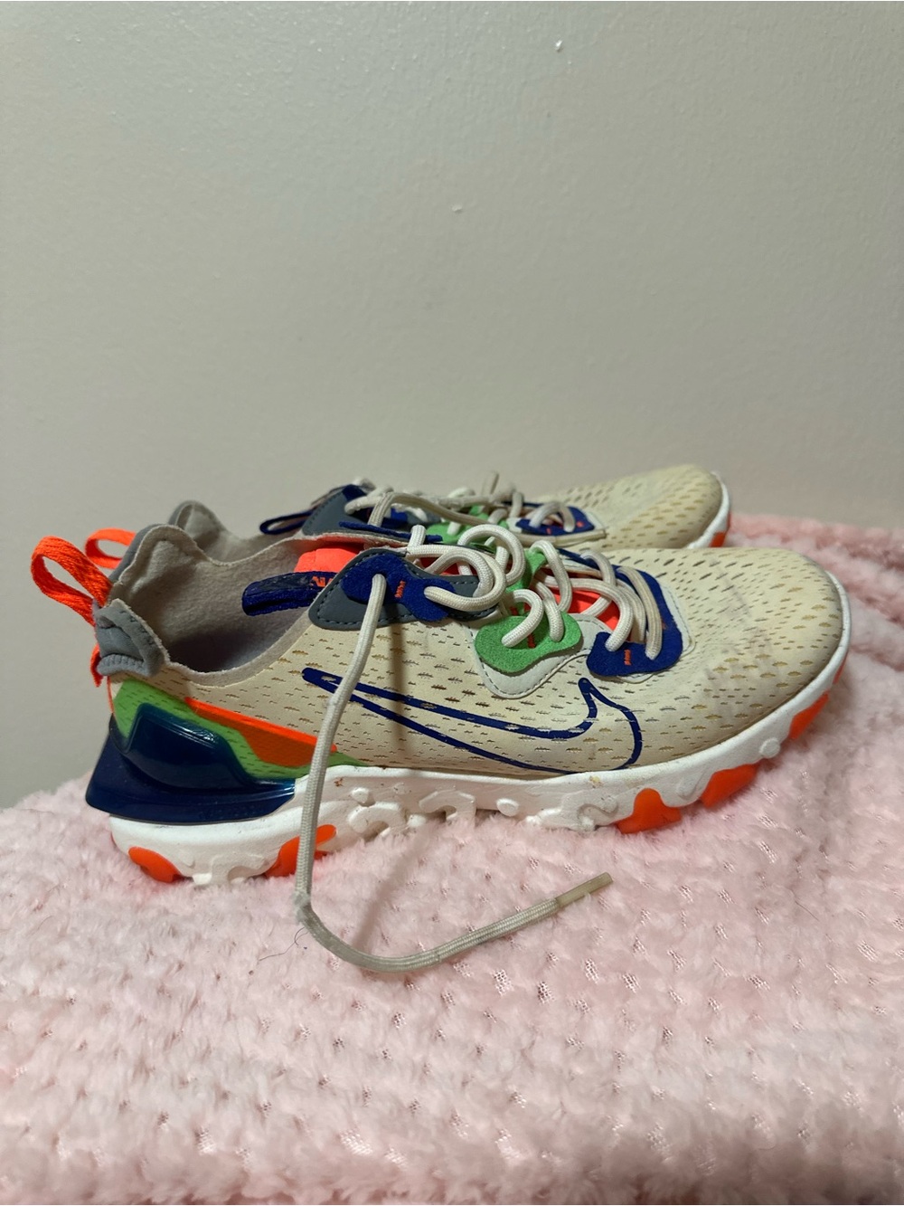 Nike Kids Beige Multicolor React-Style Sneakers with Blue Swoosh